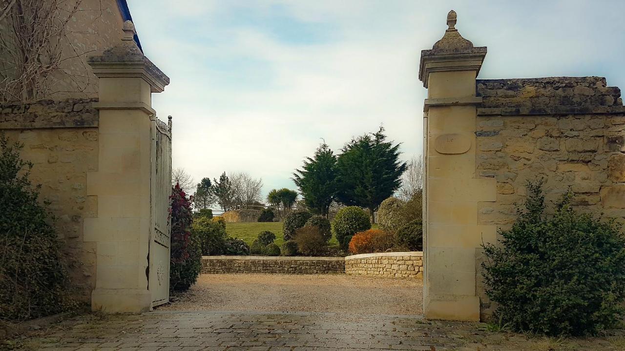 Le Domaine Des Roseraies Monfréville Exterior foto