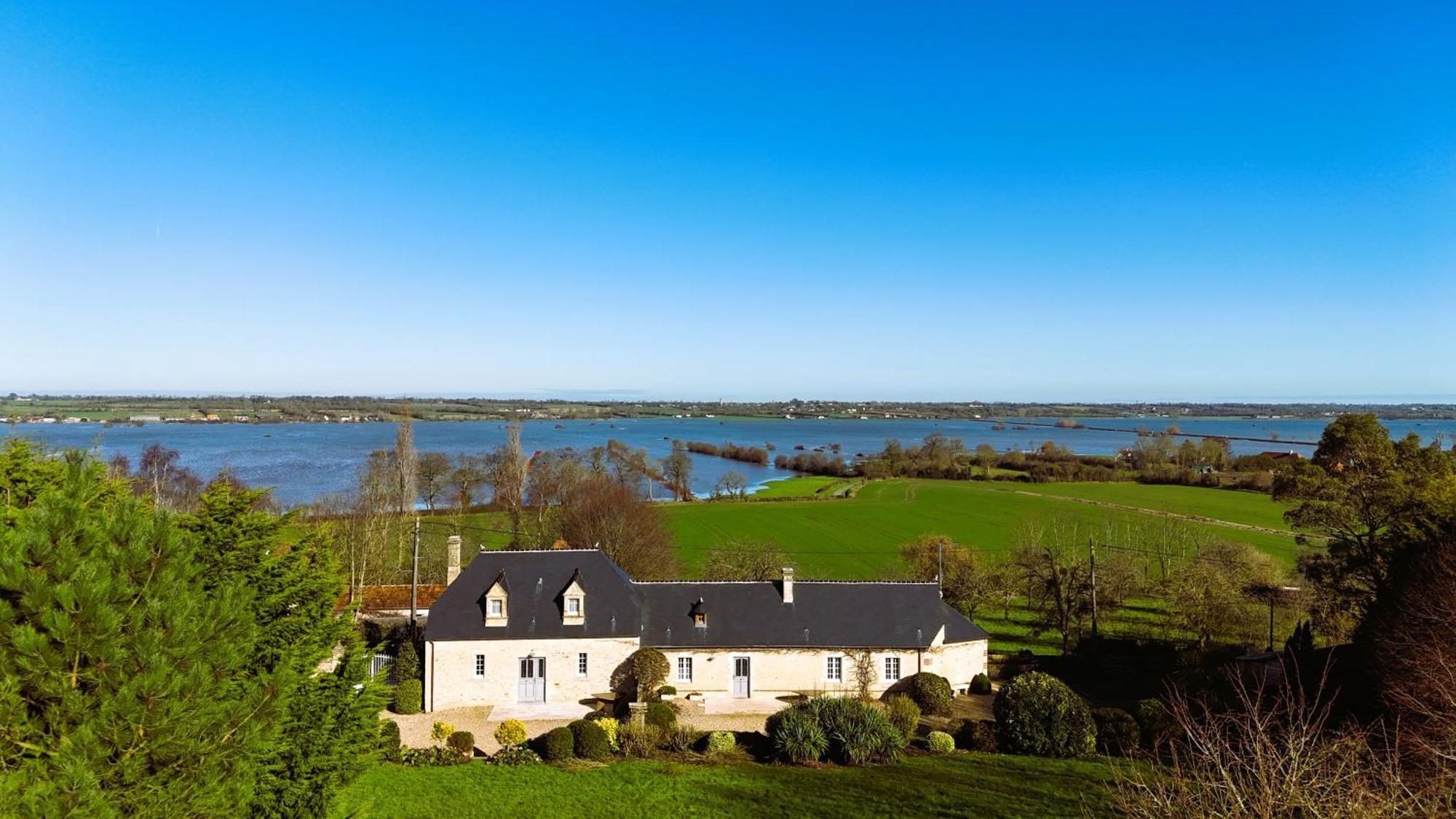 Le Domaine Des Roseraies Monfréville Exterior foto